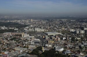 Temperatura deve ficar em torno dos 35°C neste final de semana; a partir de segunda, tendência é de declínio