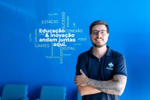 Com cursos EAD, ao vivo e semipresenciais, polo da Estácio na Avenida Dorival de Oliveira completa seis anos em Gravataí