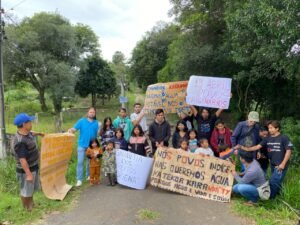 Em Cachoeirinha, indígenas Mbya Guarani realizam caminhada por direitos básicos