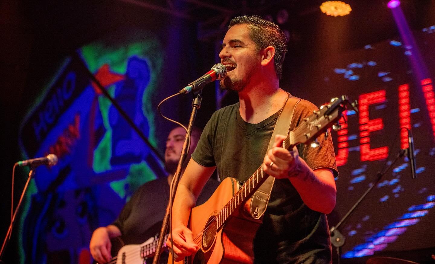 Santa Bodega realiza almoço especial de Dia das Mães com apresentação de Deivid Borba