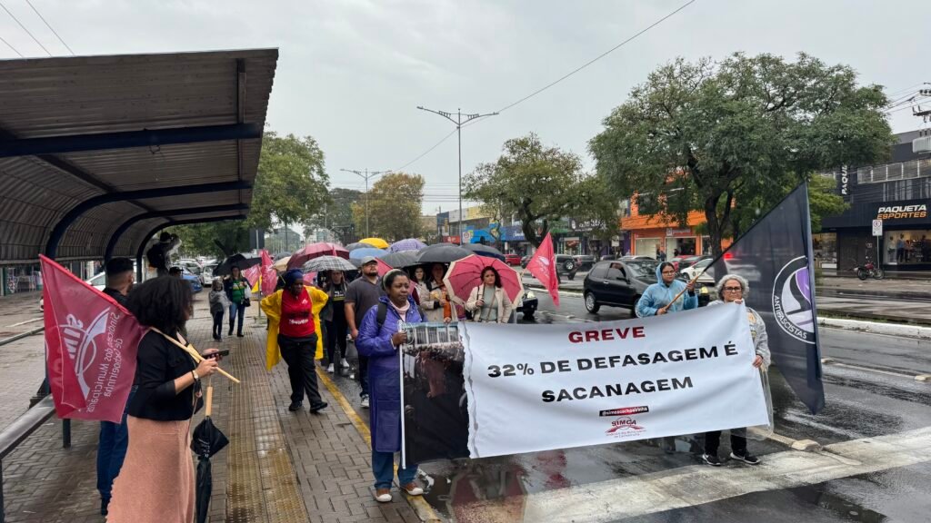 Servidores de Cachoeirinha fazem greve nesta segunda-feira para reivindicar melhores salários e benefícios