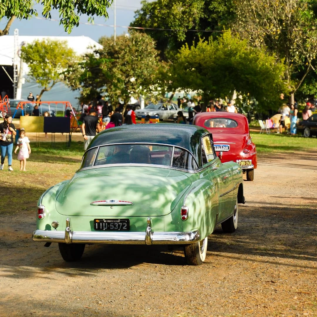 Em clima de festa junina, encontro de carros antigos será realizado no Parcão de Cachoeirinha