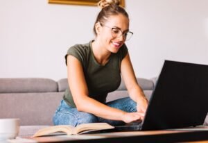 Sesc e Senac-RS relançam plataforma que disponibiliza mais de 50 cursos gratuitos