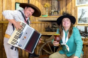 Em Cachoeirinha, Invernada Veterana realiza pré-estreia e baile com Machado e Marcelo do Tchê