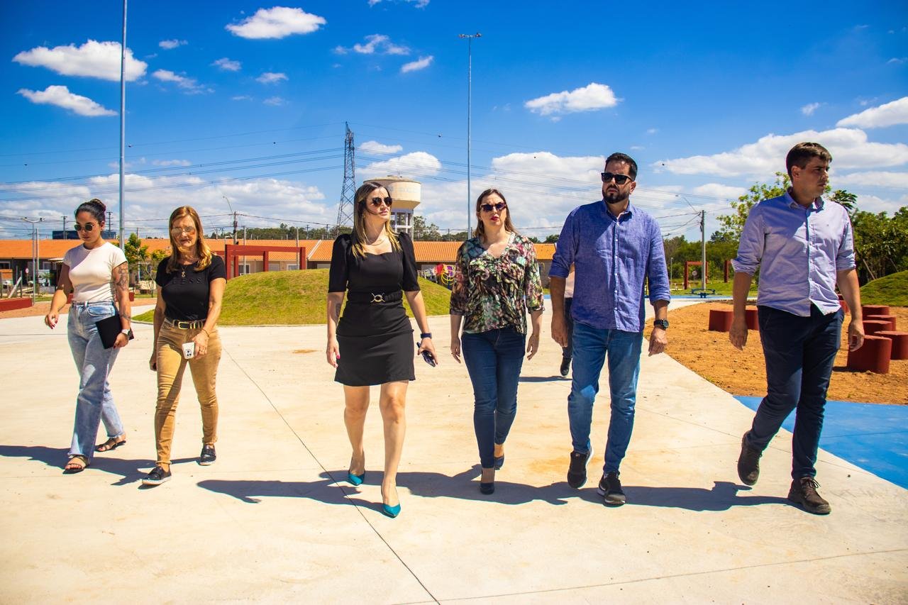 Bolognesi qualifica bairro em Cachoeirinha com entrega de duas novas praças no Campo Belo