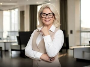 Autora de Cachoeirinha participa de coletânea com terapeutas cristãs; livro será lançado em Gravataí neste sábado