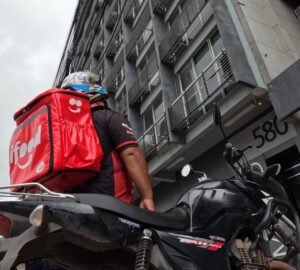 Projeto de lei que dispensa entregadores de entrarem em condomínios para concluírem o serviço é protocolado na Câmara de Cachoeirinha