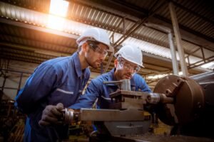 Senai Cachoeirinha recebe inscrições para curso gratuito de ajustador mecânico