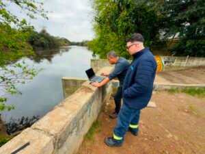 Equipamentos para monitorar nível do Rio Gravataí são instalados em Cachoeirinha