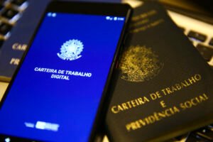 Iniciativa da Associação Empresarial de Cachoeirinha aproxima profissionais em busca de trabalho de instituições com oportunidades